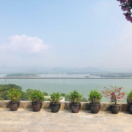 Lakeside Dailai Hotel Phuc Yen Екстериор снимка